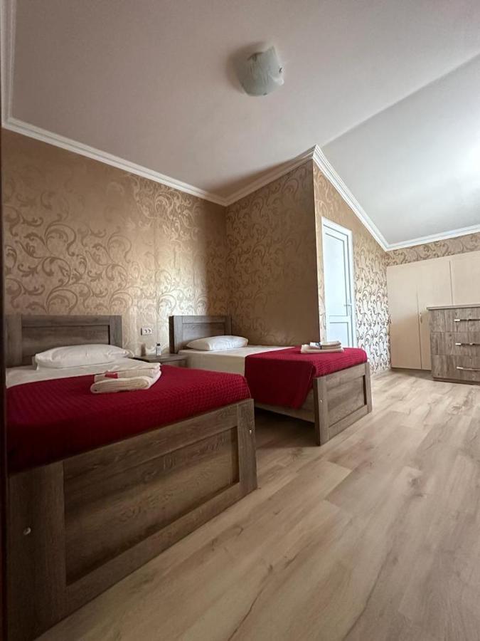 Апартаменти Happy House Кутаїсі Екстер'єр фото